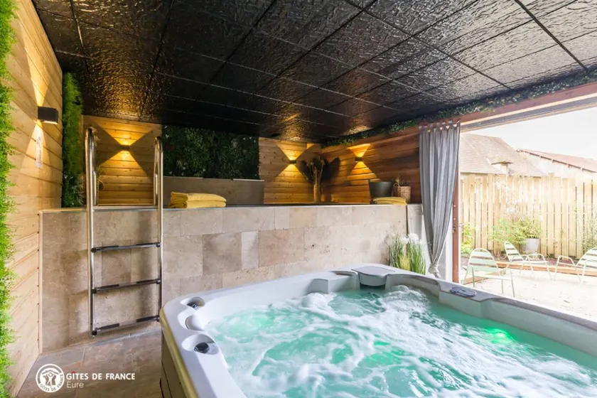 Ferienunterkunft mit Garten, privatem Pool und Terrasse | Haustiere erlaubt - Image 1