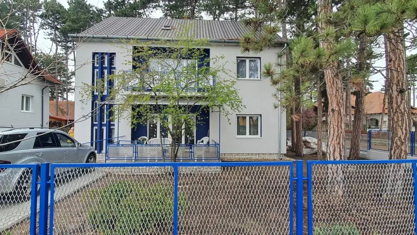 Charming flat with garden & barbecue - Image 1