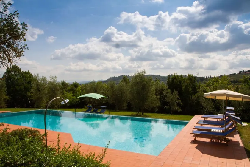 Tinaia Suite Fam - Image 1