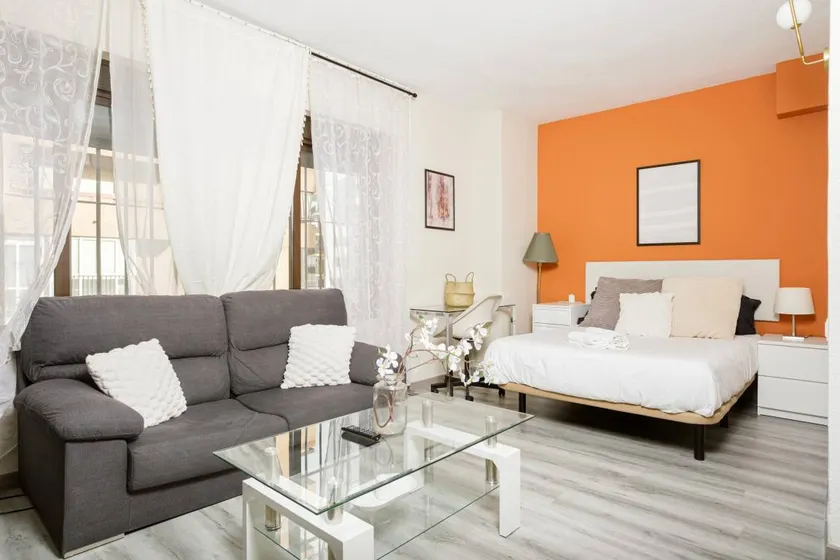 Flat | Close to Seville Cathedral - Image 1