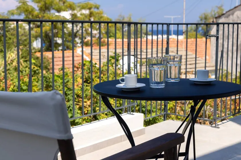 Holiday apartment with terrace | Water view - Image 1
