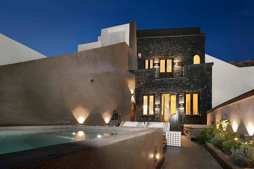 Stunning Santorini Villa Villa Oceanus 2 Bedrooms Private Infinity Pool - Image 1