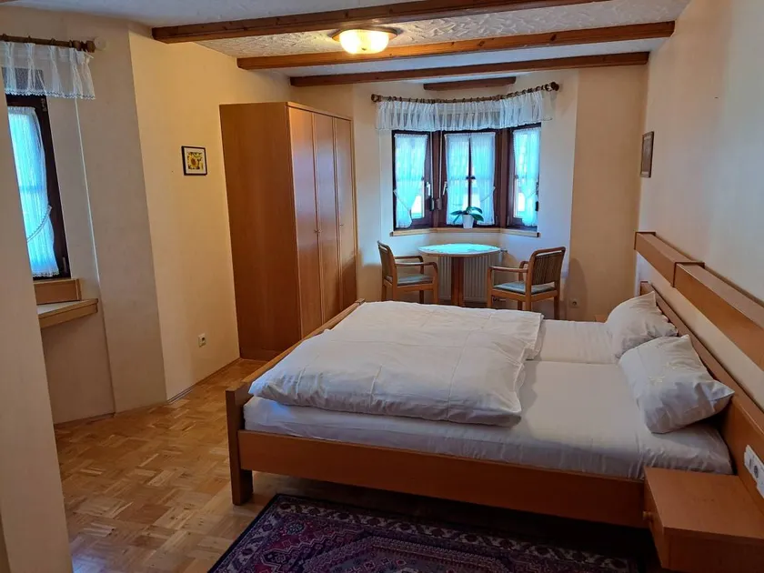 Dedicated room with garden - Image 1