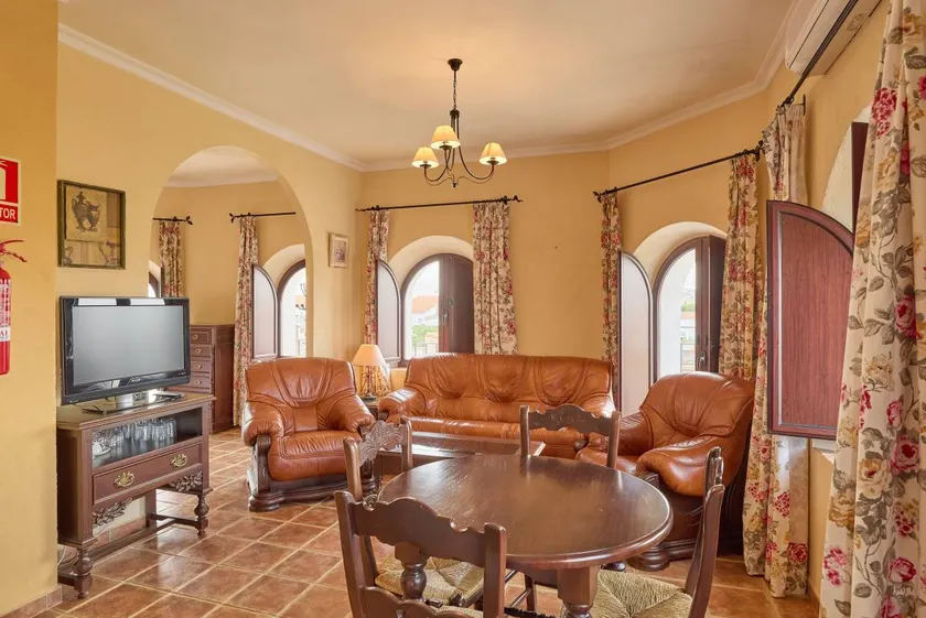 Apartment 'Alheli' with Balcony, Wi-Fi and Air Conditioning - Image 1