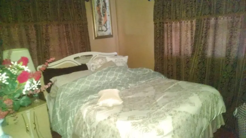 Dedicated room with terrace - Image 1