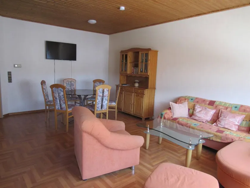 House with barbecue - Image 1