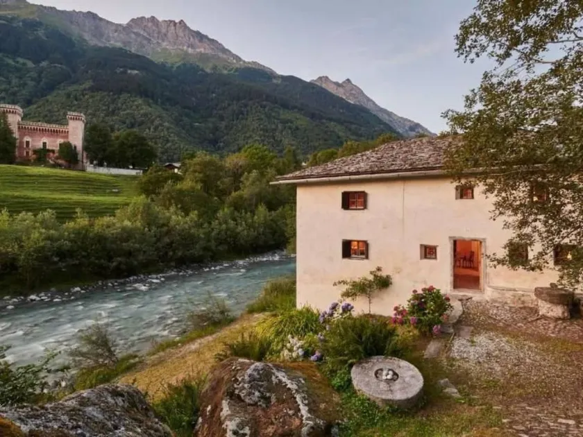 Holiday home with garden | Mountain view | Pets are welcome - Image 1