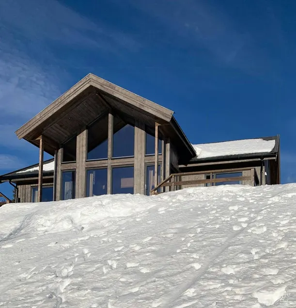 Holiday home with barbeque, terrace & garden - Image 1