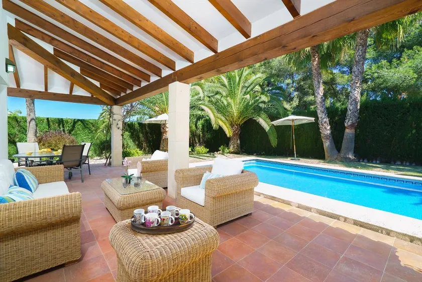 Holiday home with private pool, terrace & barbeque | Dogs allowed - Image 1