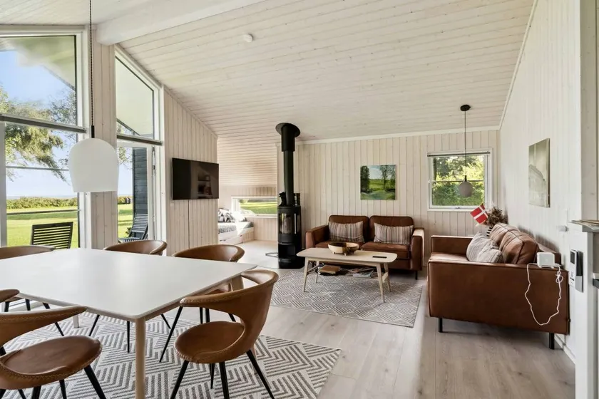 House with terrace, garden & barbecue | Sea view - Image 1