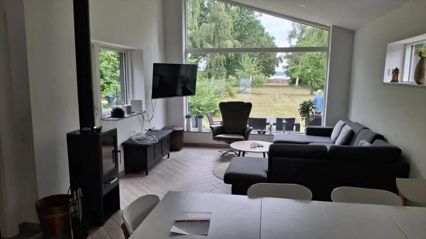 Fully equipped house with jacuzzi & barbecue - Image 1