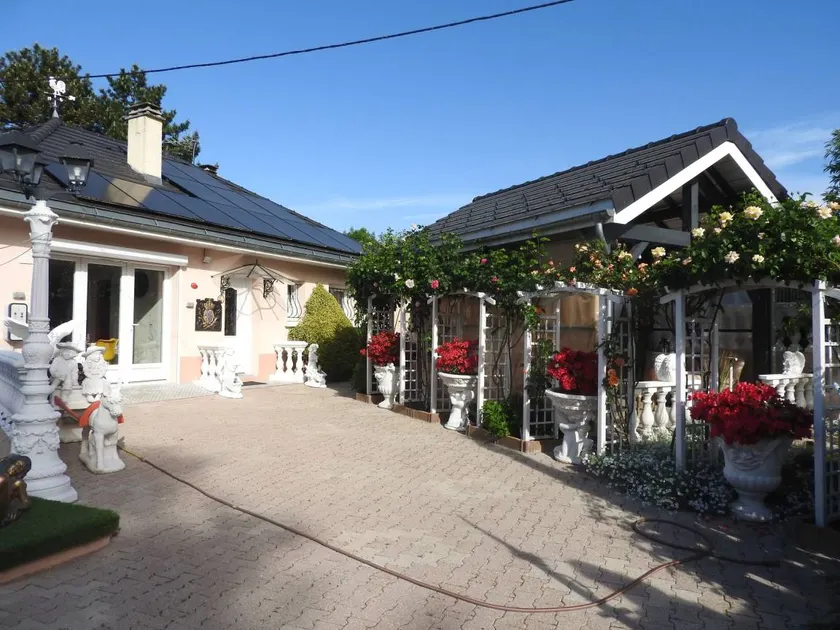 Voll ausgestattetes Ferienhaus mit Garten, Terrasse und Grill | Gartenblick | Ideal für Homeoffice - Image 1