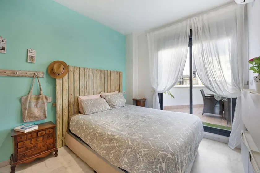 Bahia Golf Suites apartment overlooking the Bay of Cadiz with private pool and terrace - Image 1
