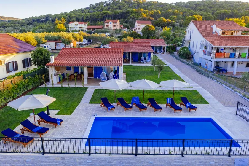 Villa with terrace & barbecue | Sea view - Image 1
