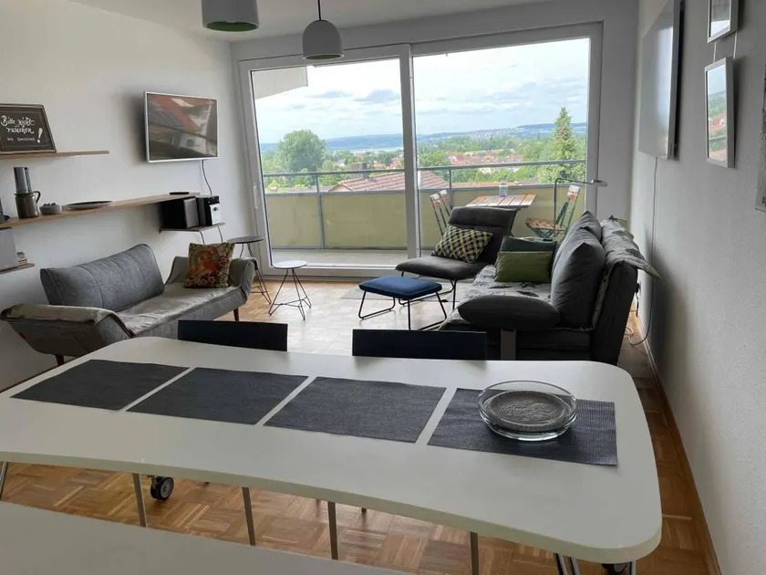 Holiday apartment with sauna & pool | Lake view - Image 1