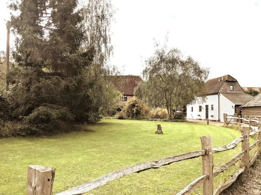 Holiday home with fast internet & garden | Mountain view - Image 1