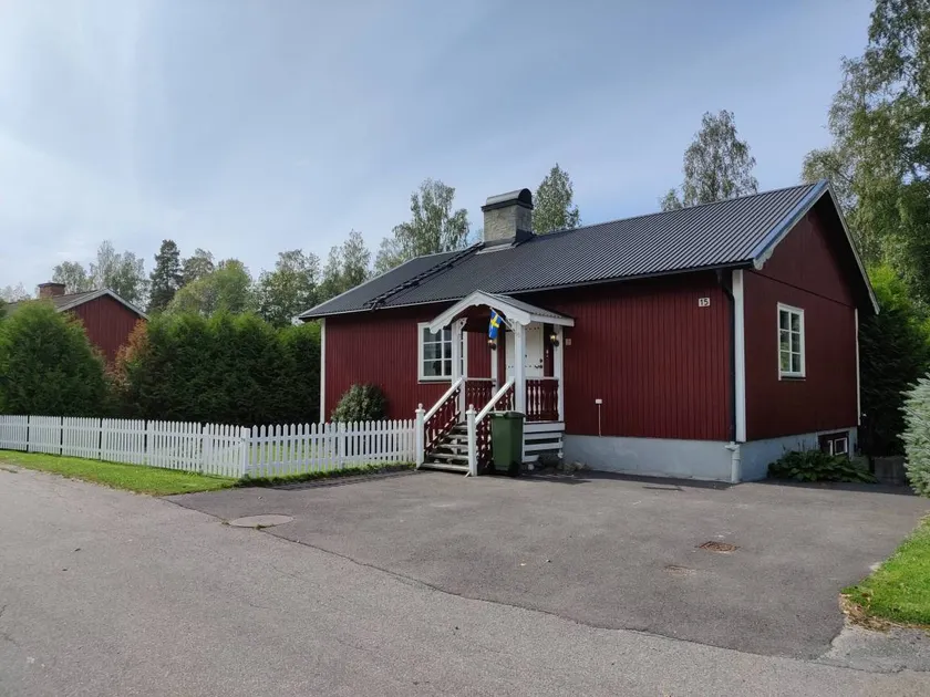 Villa with garden, sauna & barbeque - Image 1