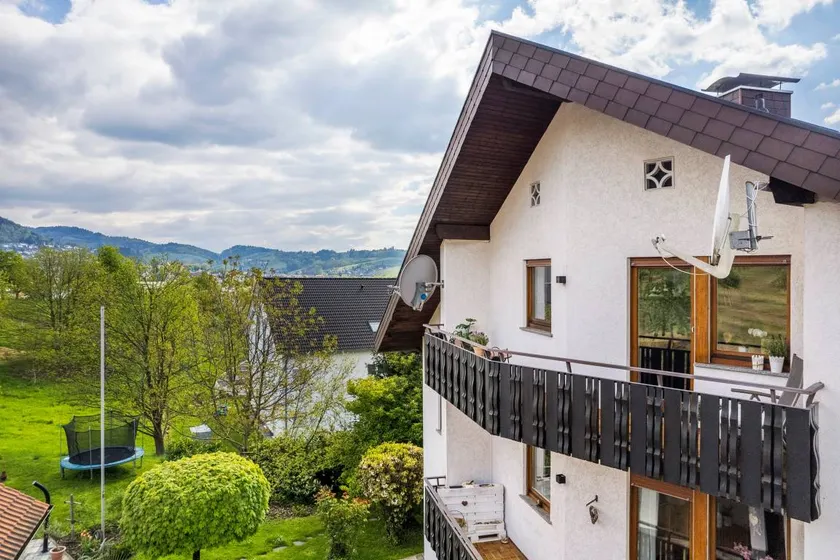 Flat | Garden view - Image 1