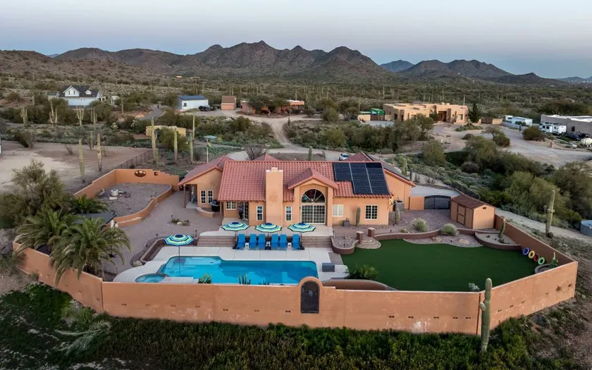 Private Desert Retreat w Heated Pool Spa • Mountain Views - Image 1