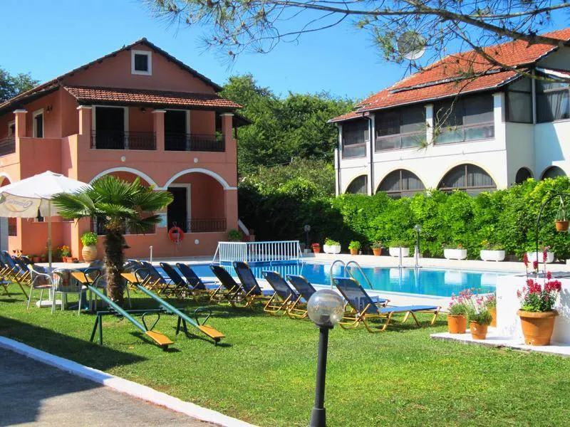Child-friendly charming flat with pool & terrace | Pet-friendly - Image 1