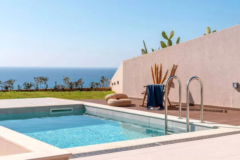 Scenic Villa With Private Pool - Image 1