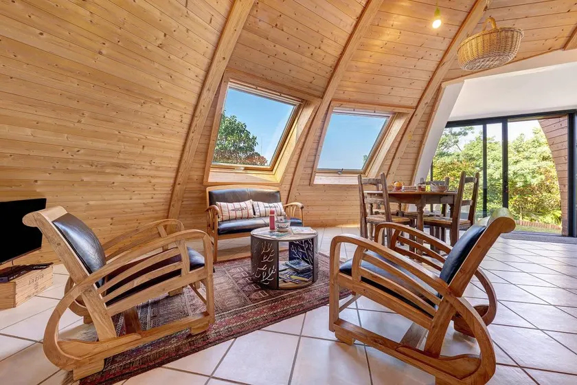 Pleasant house with garden & terrace | Garden view | Beach nearby - Image 1