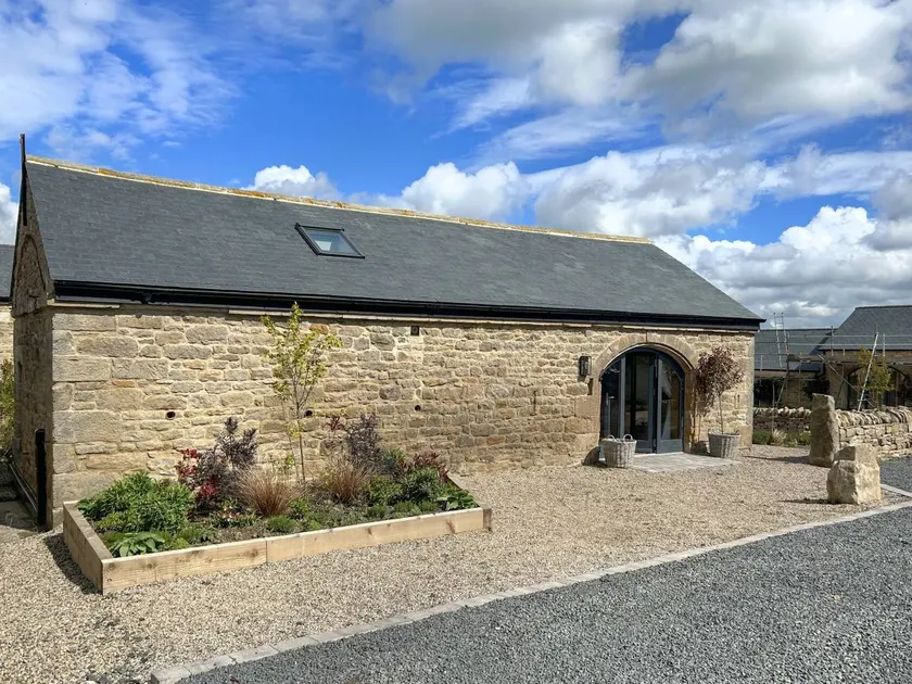 Cottage with garden | River view - Image 1