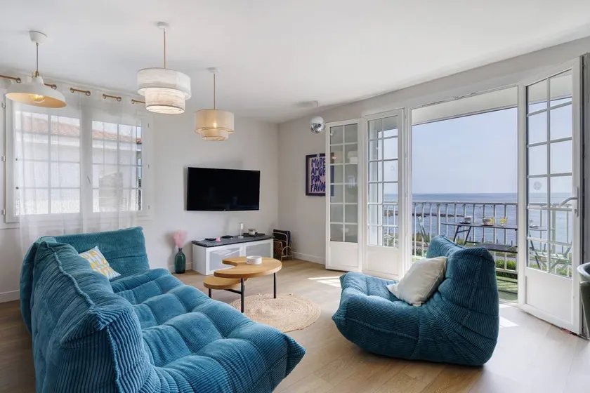 Flat with garden | Garden view - Image 1