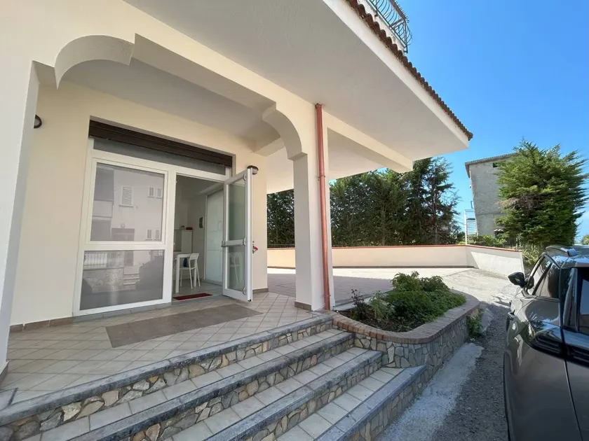 Holiday apartment | Next to the beach - Image 1