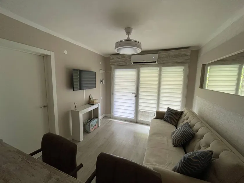 Flat with terrace | City view - Image 1