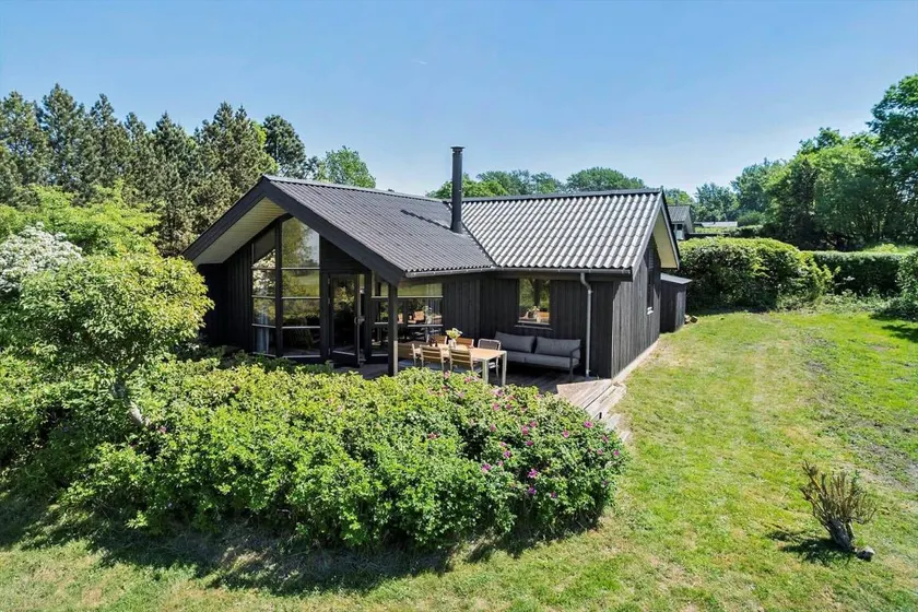 Nice holiday home with sauna & BBQ | Pets are welcome - Image 1