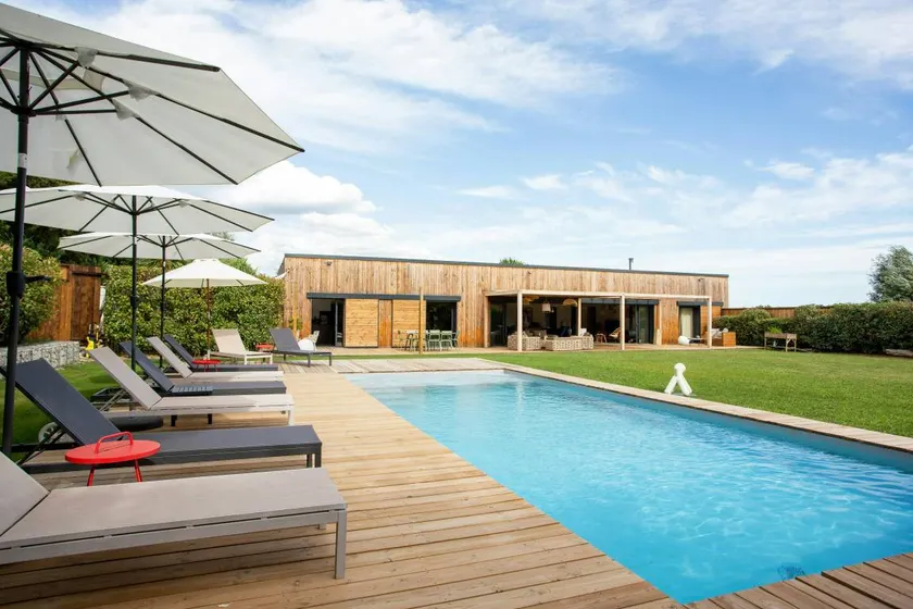 Family-oriented big holiday home with garden, terrace & barbeque | Good for workation | Pet-friendly - Image 1