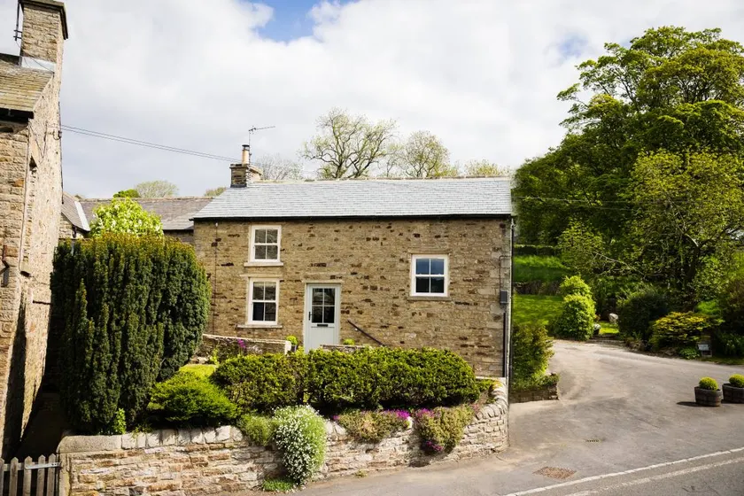 Children-friendly cottage with garden - Image 1
