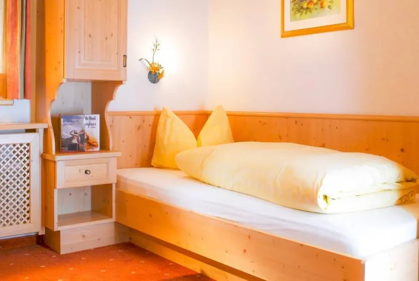 Hotel Garni Eveline - Image 1