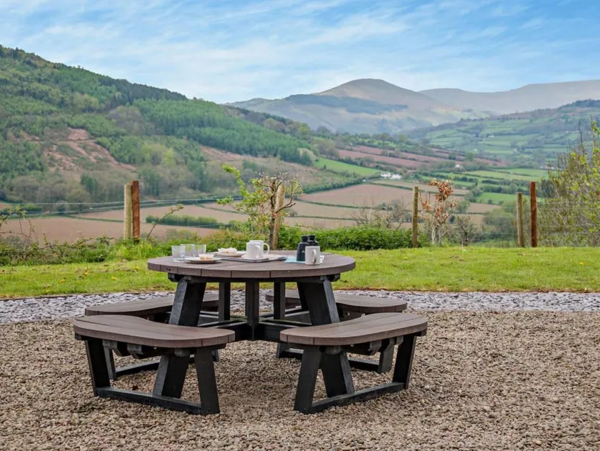Cottage with barbecue - Image 1