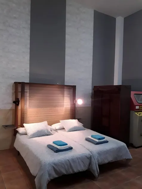 Vacation Apartment 'Industrial Loft' with Wi-Fi - Image 1