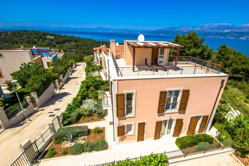 Villa with pool | Sea view - Image 1
