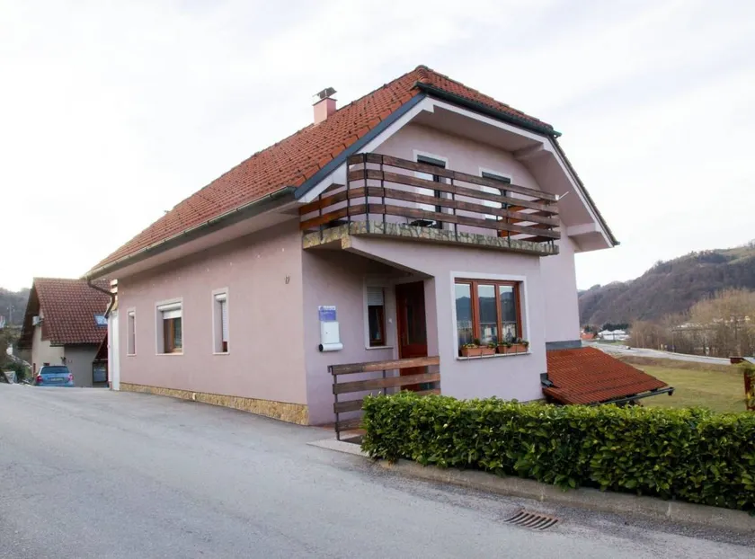 Relaxing Retreat with Hot Tub in Sevnica - Three Bedroom Apartment - Image 1