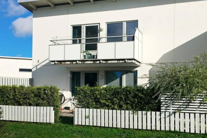 Fully equipped holiday home with garden, BBQ & terrace - Image 1