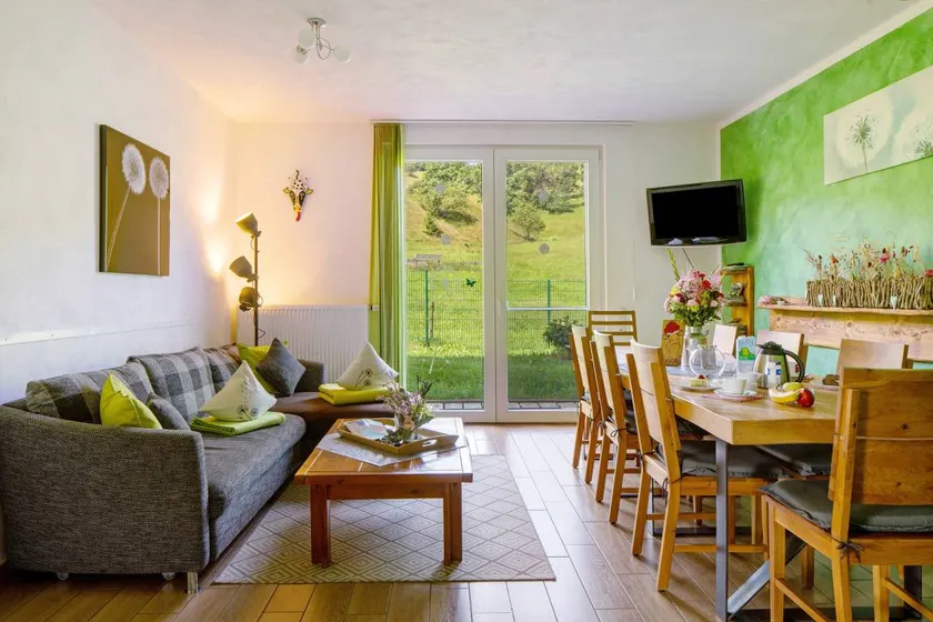 Holiday apartment with garden, terrace & barbeque | Mountain view - Image 1