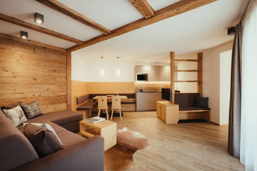 Flat with garden & terrace | Garden view - Image 1