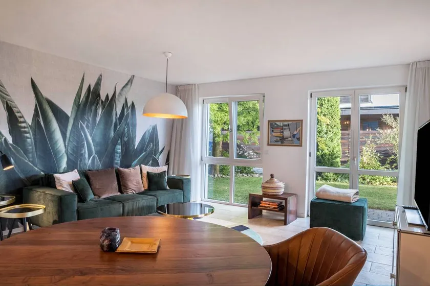 Apartment with terrace & garden | Garden view - Image 1