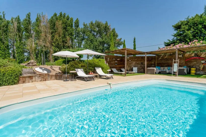 Unique 'Prestige Barrel' Cottage with Private Pool, Wi-Fi, and Air Conditioning - Image 1