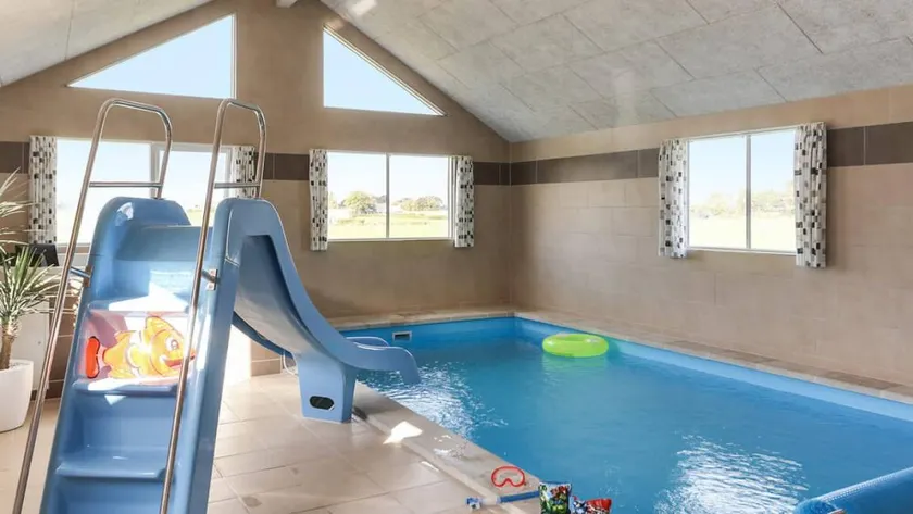 Child-friendly holiday home with terrace, hot tub & private pool | Pets allowed - Image 1