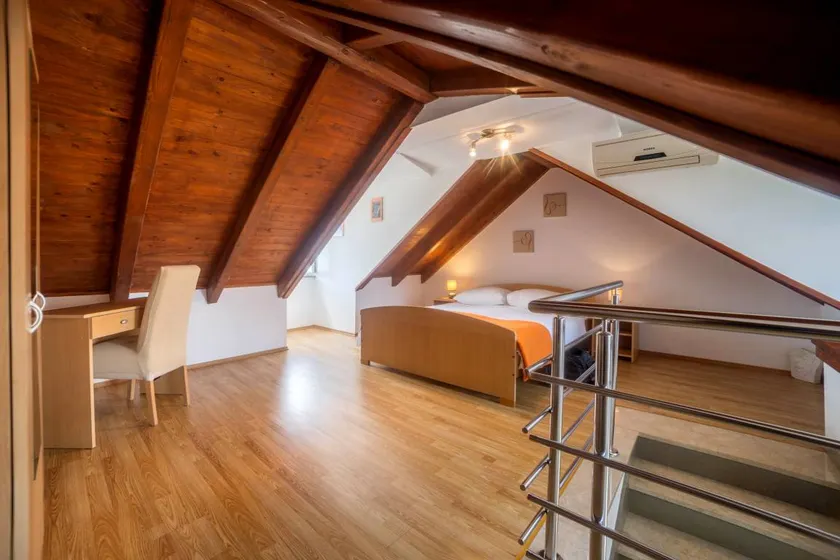 Flat with 1 room for 4 persons - Image 1