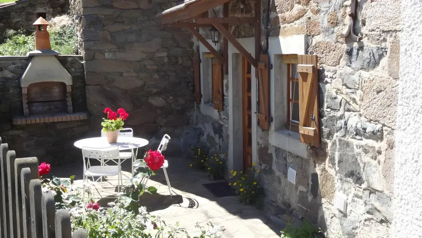 Cottage with barbecue - Image 1