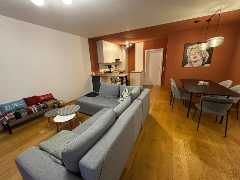 Holiday apartment with garden - Image 1