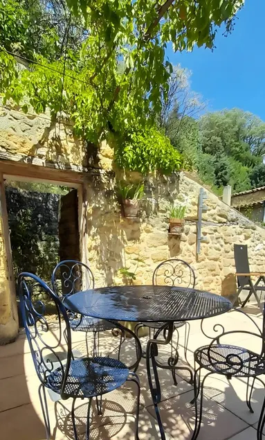 Holiday apartment with terrace | City view - Image 1
