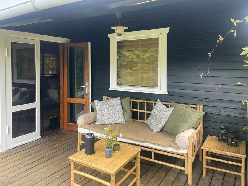 Child-friendly house with garden, terrace & sauna | Perfect for remote work | Dogs allowed - Image 1