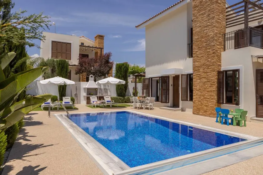 Eleni Villa - Image 1